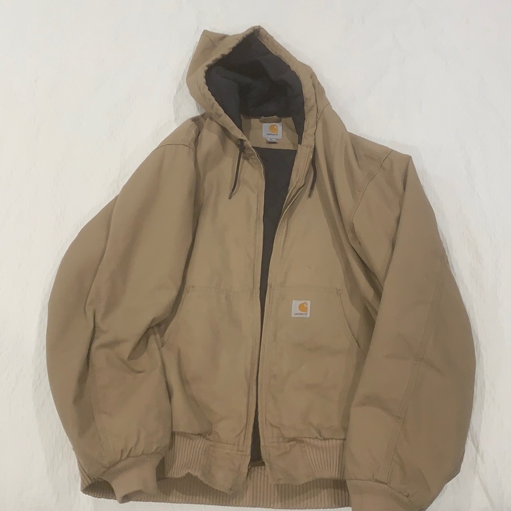 Men’s Carhartt Jacket. Slightly used with light marks on the front of the jacket